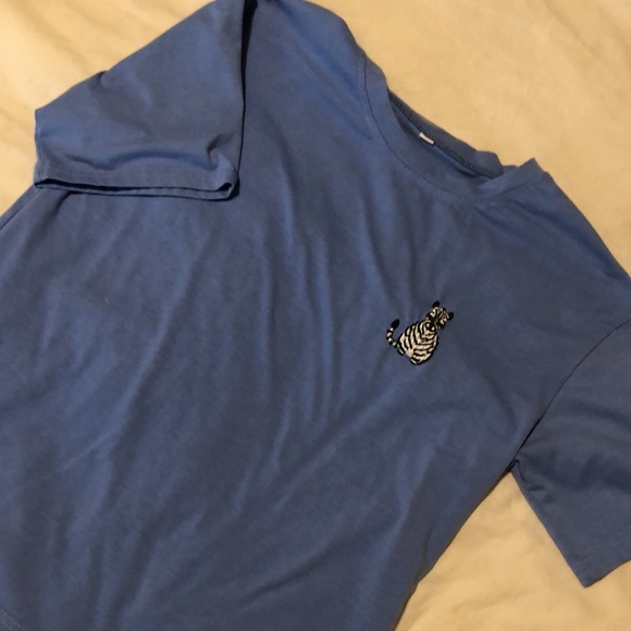 Blue Embroidered Tee - Picture 3 of 4